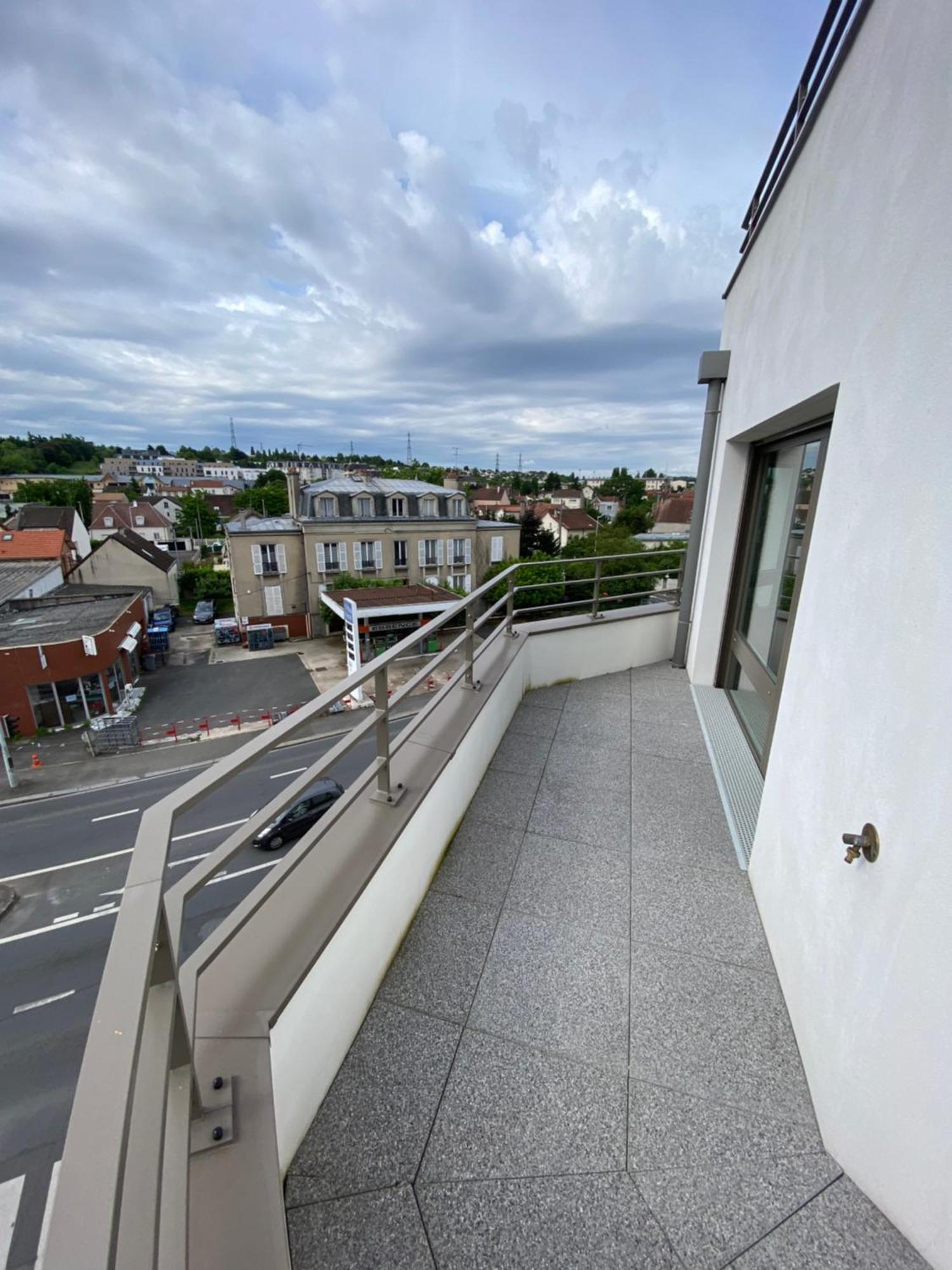 Charme Citadin Apartment Villemomble Luaran gambar